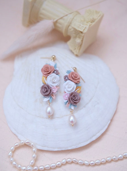 Floral Bouquets - Neutral with pearls v2