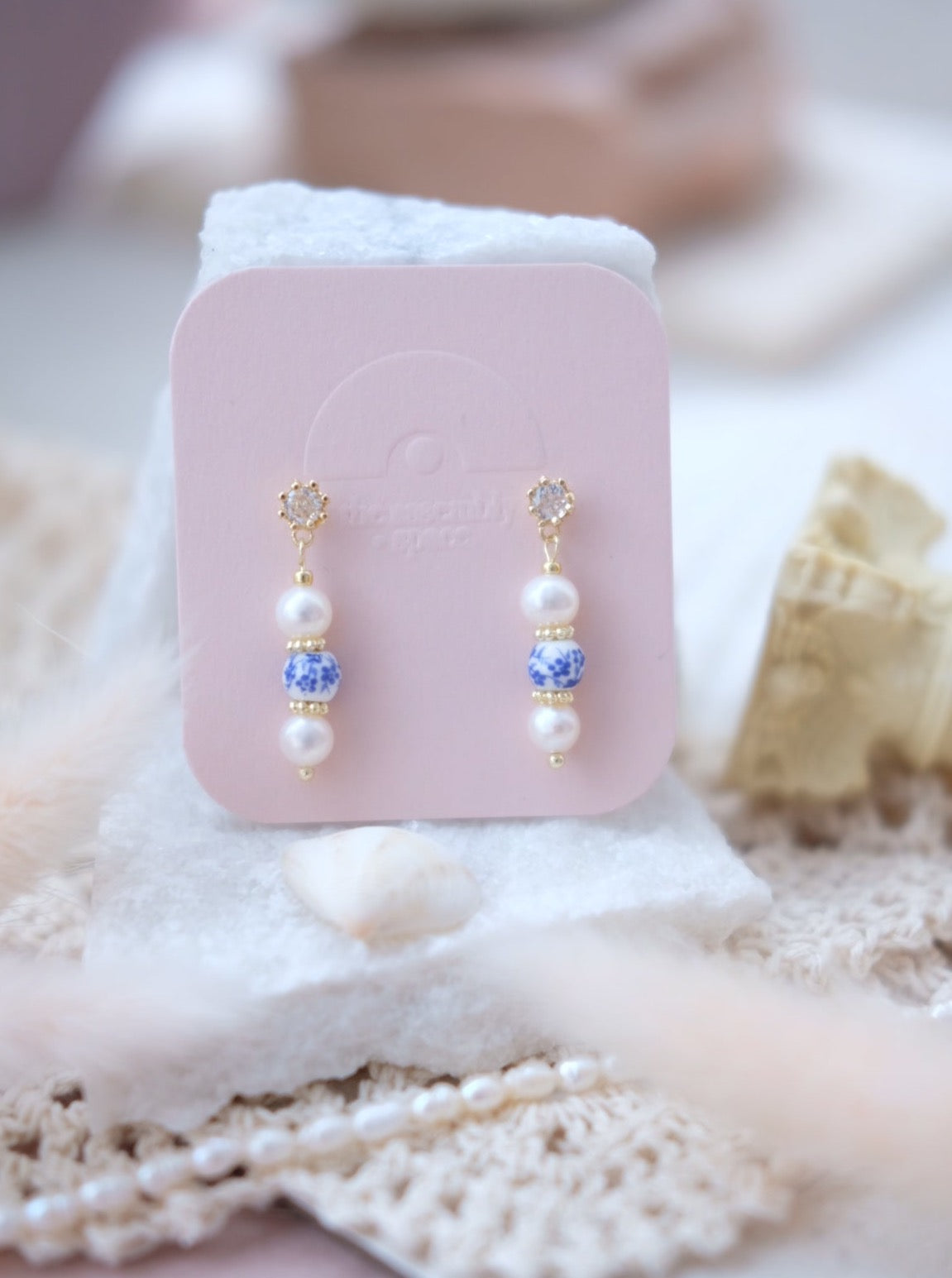 Pearl Earrings - Porcelain v1