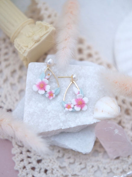 Sakura - Teardrop Ring