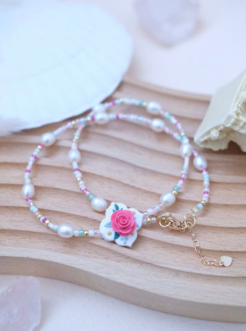 Scallop - Pink Floral Bead Necklace