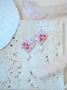Dusty Pink Batik - Mini Scallop 3 with pearls