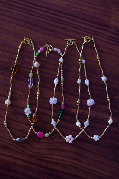 Iris Necklace (Gold)