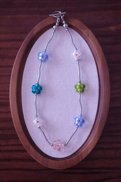 Iris Necklace (Silver)